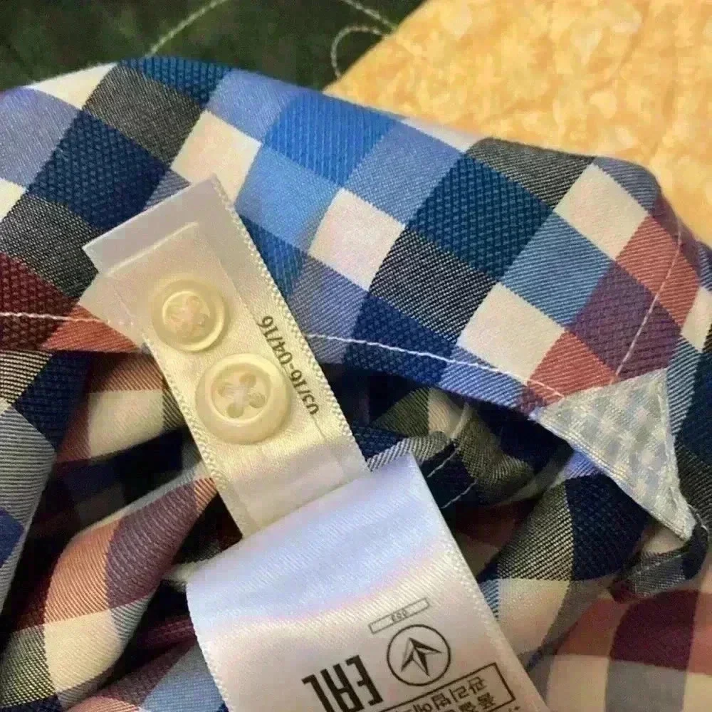 Banana Republic Grant fit non-iron 100% cotton casual button down shirt